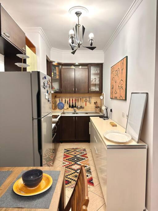 Family Living Tirana Appartement Buitenkant foto