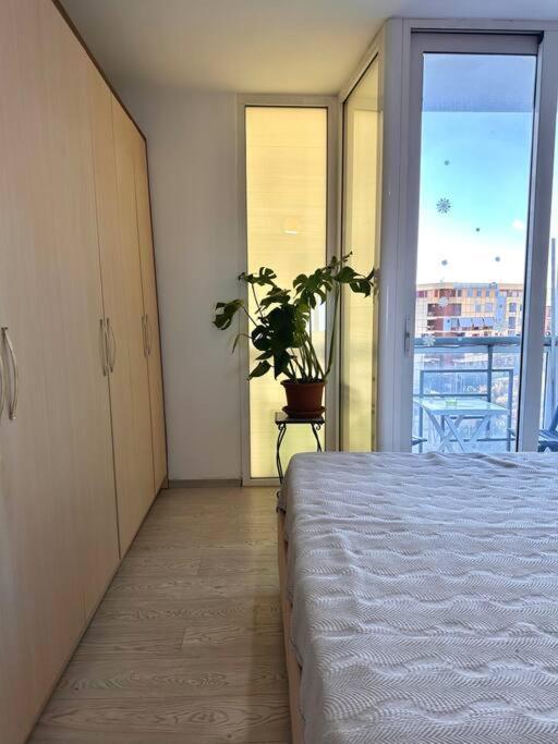 Family Living Tirana Appartement Buitenkant foto